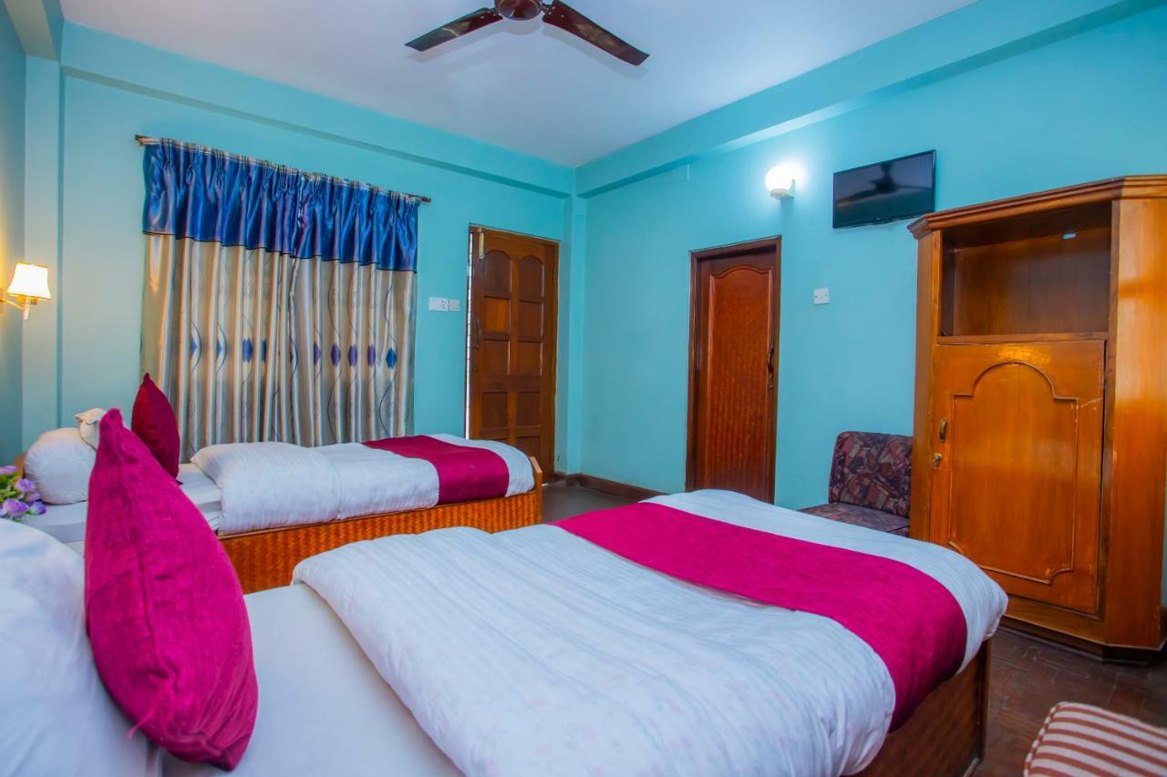 Spot On 445 New Hotel Natureland Pokhara Exterior foto