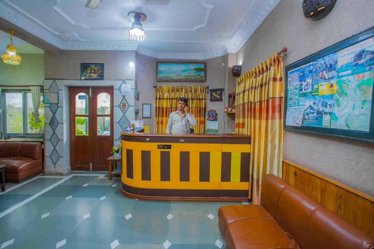 Spot On 445 New Hotel Natureland Pokhara Exterior foto
