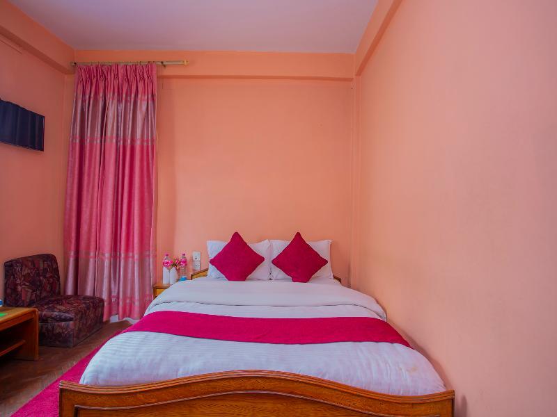 Spot On 445 New Hotel Natureland Pokhara Exterior foto